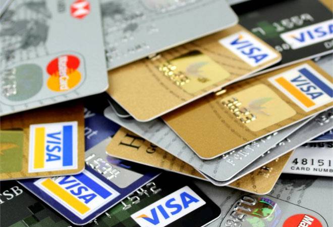 Why credit cards are making you poor – Understanding the pitfall